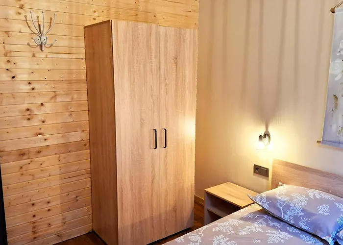 еко къщи градина Kamp alanı